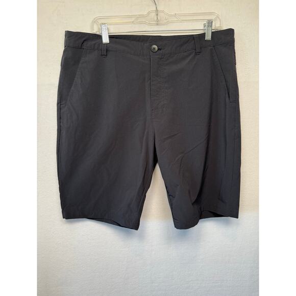 Oakley Men's Regular Fit Performance Golf Shorts Size 36 - Picture 1 of 3